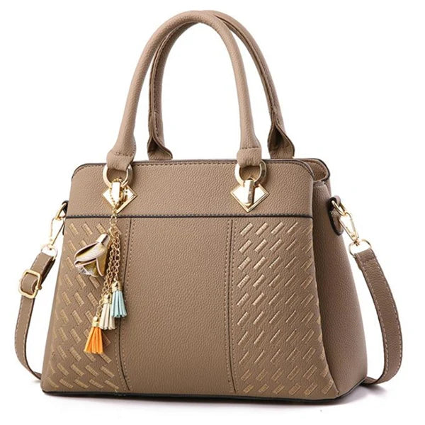Bolsa Feminina Gusure Luxo com Alça Lateral, Bordado e Tassel